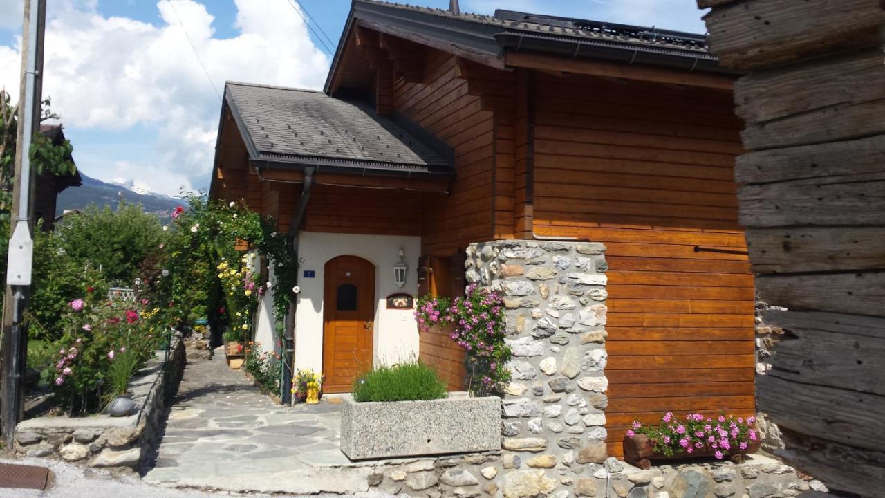 Bed and Breakfast La Grange A Caroline Ayent Exterior foto